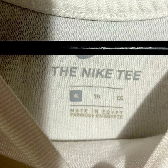 Nike Air - Inflatable Tube Man Shirt - Picture 4 of 4